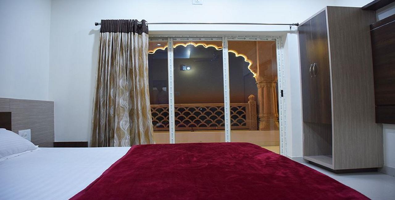 Hotel Amar Palace Абу-Роуд Экстерьер фото